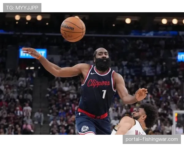 哈登揭秘交易真相：快船觉得阵容不足以冲击总冠军